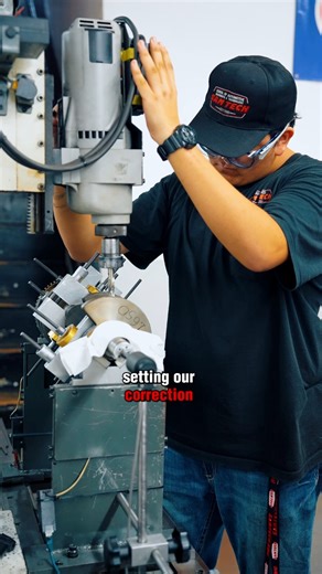 Step into our Block Machining Program and see what the students are working on 👍...#samtech #handsonlearning #enginebuild #efi #cnc #cncmachining #tuning #carcare #cartuning #carsofinstagram #cars | School of Automotive Machinists & Technology