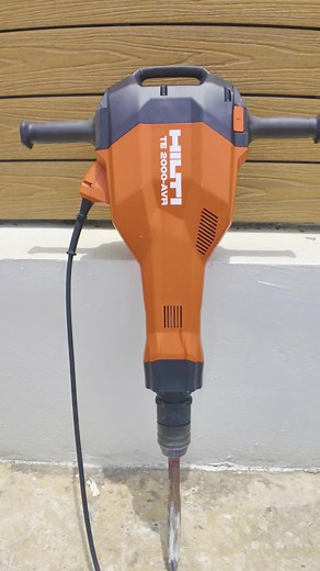 HILTI TE 2000-AVR TE-S electric jackhammer Powerful and extremely light TE-S breaker for concrete and demolition work. ✅ Medium-duty demolition of concrete slabs and foundations ✅ Removing concrete for rebar connections and utility connections ✅ Breaking work on concrete or other materials in basements and on patios in residential applications ✅ Breaking out channels for laying pipe in plumbing applications Check out our new showroom at #3 Chootoo Rd. El Socorro Visit www.hilti.com.tt or call us