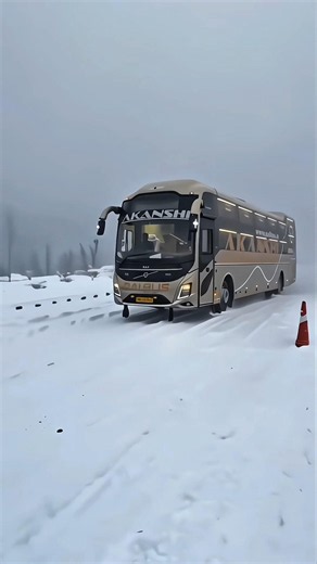 new volvo AKANSHI travels | Power's Volvo B8R 9600S #volvo9600s #volvobus #luxury