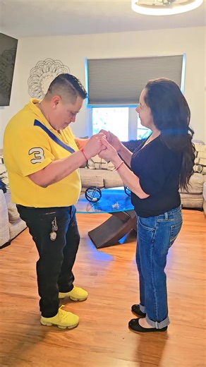 Vicky Toribio (@vickytoribio1)’s videos with Corazón Culpable - Anthony Santos