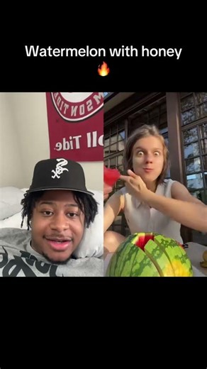 Why she eat the shell 😐 #shorts