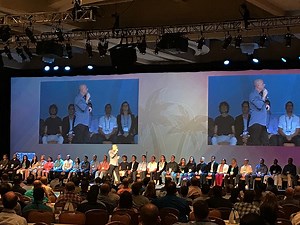 Comedy Hypnotist Don Barnhart Returns To Tucson