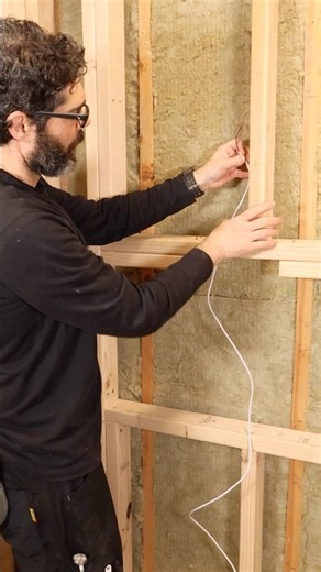 Schluter LIPROTEC Cable Installation Tips - #showerniche #schlutersystems #sponsored