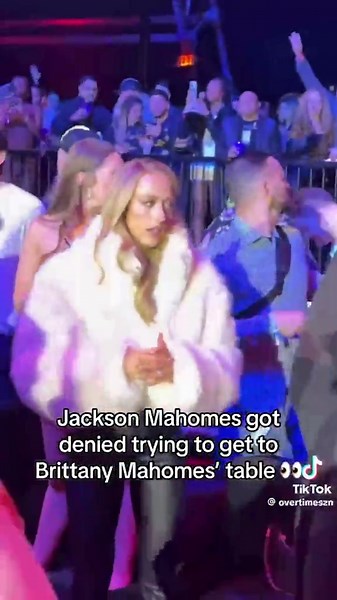 Brittany Mahomes jams as Jackson Mahomes is denied entry into club VIP