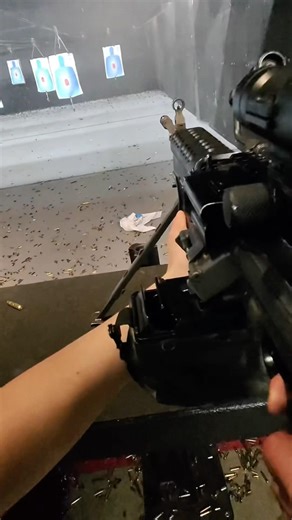 Shooting a M249 SAW! #shoot #shooting #viralboy