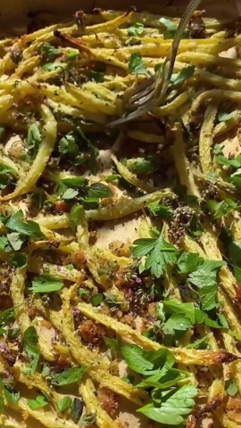 Garlic Roasted Wax Beans: A Savory Side with Perfect Crispness