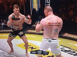 UOKiK wszczyna postępowanie ws. transmisji z Clout MMA