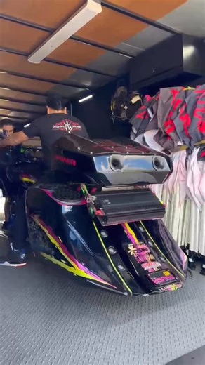 DS18 AUDIO on Instagram: "#TEAMDS18 ROCKED Daytona like a HURRICANE 🌪️🔊 NO MORE DAYS OFF FOR #ThePack ! 🐺 THREE DIFFERENT VENUES - THE LOUDEST BIKES IN THE EAST COAST - IN JUST ONE DAY! 🎥 Watch the full recap and if you missed it... don’t make the same mistake twice. We’re in Daytona #AllWeekend ! Pull up and #GetLOUD! 😤 #DS18 #DS18Audio #WeLikeItLoud #TeamDS18 #BikeLife #BikeAudio #MotorcycleAudio #Baggers #Bagger #Daytona #386 #DaytonaBeach #BeachBagger 