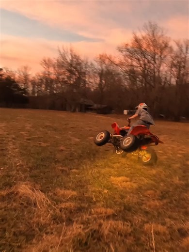 Side Balance to Wheelie! This Honda 400ex rider balances their ATV on two wheels and then immediately follows up with a wheelie! #fullthrottleatvaction #sendit #quad #atv #400ex