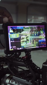 📸 Level up your production game with the Desview R7SIII 7 Inch vlog monitor! Powered by a battery, this 2800nits Ultra-High Bright 1080p Touchscreen Monitor delivers crystal-clear visuals with 4K60 HDMI support from @desview. 🔌 Equipped with 3G-SDI professional interfaces, it enables long-distance, real-time, lossless signal transmission – the perfect choice for serious filmmakers. 🎥 Plus, the slicker display supports 4K input at 60Hz with loop output for smooth, high frame rate monitoring. �