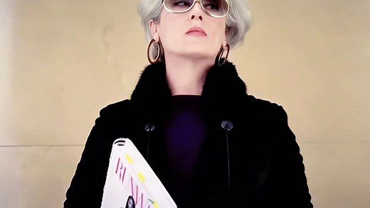 英国作家戴安娜·阿西尔的晚年回忆录，写这本书时，她已经89岁，在经历了生命的波澜再回看自己的人生时，她变得更加坦率而真诚。