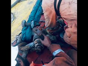 Towing arrangement and operation