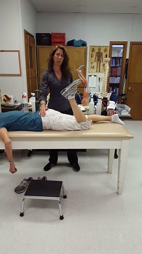 Manual muscle test MMT hamstring knee flexors Dr. Bryan Physical Therapist