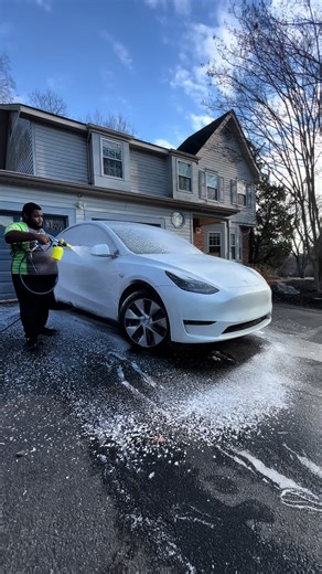 “Even without the three-pointed star, this Tesla Model Y is picture-perfect! 📸✨ At Sea Turtle Auto Detailing, we celebrate the beauty of every vehicle. Whether it’s a Mercedes or a Tesla, our detailing magic ensures that every ride shines. Contact us for that picture-perfect finish! 🚗🐢💙 #TeslaModelY #DetailingExcellence Contact us today! Website - SeaTurtleAutoDetailing.com Direct Message - @seaturtleautodetailing Cellphone (Call/Text) - (240) 903-4390 Email - info@seaturtleautodetailing.com