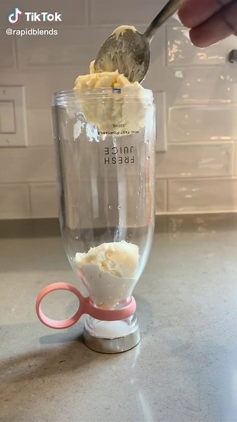 With the rapid blends blender, it’s so easy to consistently make milkshakes #rapidblends #coffee #icedcoffee #bananasmoothie #vanillaicecream #portableblender #blender #healthysmoothie #milkshake #tiktokmademebuyit #oatmilklatte #healthyjuice