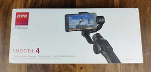 Zhiyun Smooth 4: Smartphone-Gimbal mit zickiger App ausprobiert