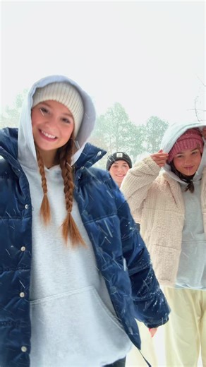 2nd weekend in a row snowed in together #snowday #bestfriends #ilovethemsomuch #lol #awesomeness @kaleashak123456 @Caroline