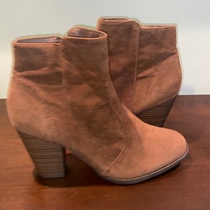 Liliana | Shoes | Brand New Womens Booties Size Perfect For The Fall | Poshmark