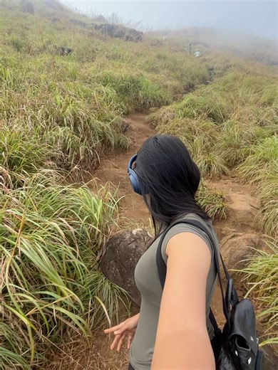 niyathi kadambi on Instagram: "Started the new year by going on my first solo trip! The past year made me realise one thing- I AM FUN!!! Mannnnnnn, took me a while to realise that I could enjoy my own company🤪 What a beautiful experience this was! I had the chance to go on a trek by myself, and the fact that I had no one to talk to, scared me more than falling or slipping and having no one to help me hahaha! I did miss my people and I did wish to share certain moments with them but it wa