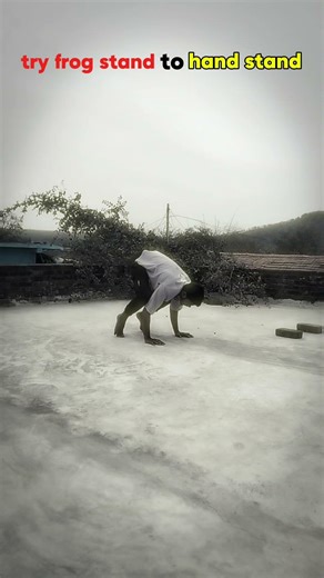 frog stand to hand stand 💪🏻💯 #fitness #gym #motivation #shorts #viral #trending