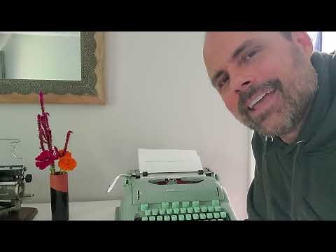 The benefits of using a typewriter to write novels and poetry.