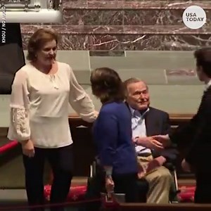 Former President George H.W. Bush and daughter Dorothy Bush Koch shake hands with mourners paying their final respects to former first lady Barbara Bush. | USA TODAY Video