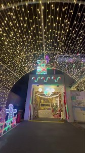 Absolutely love the arch this year.. it’s got 5720 warm white fairy lights on it, that’s over 570m of lights 😳 and a hell of a lot of cable ties holding them on there.. and it’s a team effort.. anyone that visits us in November ends up helping in some way 😂 #lightsonhennessy #miraclebabiesfoundation #christmas #christmaslightssydney | Lights on Hennessy