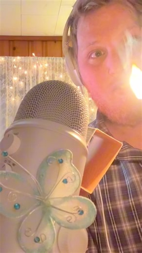 Boyfriend ASMR FAIL!! *he got it eventually* #asmr #relax #asmrtriggers #asmrtapping #relaxing