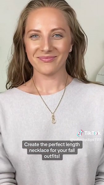 I’ve been looking for something like this forever! #necklaceshortener #necklacehack #inventions #smallbusiness #infinityclips #womeninbusiness #fallfashion2023trends #fallfashion2023