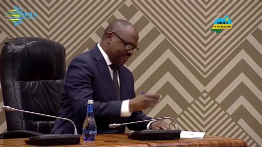 Perezida Kagame, yakiriye indahiro ya Dr Nsengiyumva Justin warahiriye kuba Minisitiri w’Intebe w’u Rwanda. #MamaUrwagasaboTv | Mama Urwagasabo