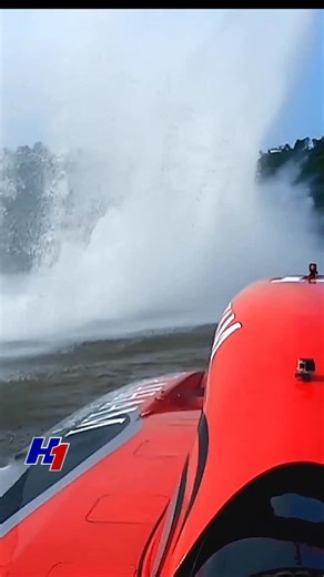 Hydroplanes on Instagram: "A modern Unlimited Hydroplane is the world’s fastest circuit racing boat, capable of speeds in excess of 200 mph. It represents the product of over 100 years of evolution in race boat design and incorporates the most powerful engines, most advanced construction techniques and the best safety systems available in boat racing today. All Unlimited Hydroplanes are a “three point” design, meaning they are designed to only touch the water at three points when racing: at the