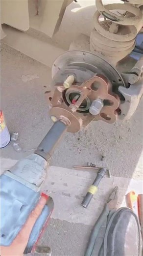 Brakesystem #automobile#reels #carac #ytshorts #mechanic #brakefluid #carairconditioning