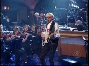 Hard to believe it's been 7 years since the big MacArthur Park production on Late Night with David Letterman. It was July 21, 2014 and it was a spectacular performance by Paul Shaffer and the CBS Orchestra and the incredible Will Lee who sang and played bass on the entire song, interlude included! Jimmy himself is back to back with Paul Shaffer. In case you missed it.... #macarthurpark #paulshaffer #willlee #davidletterman David Letterman | Jimmy Webb