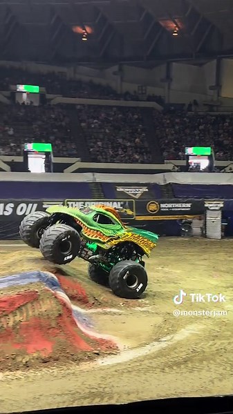 Coty Saucier Dominates Freestyle at Hampton