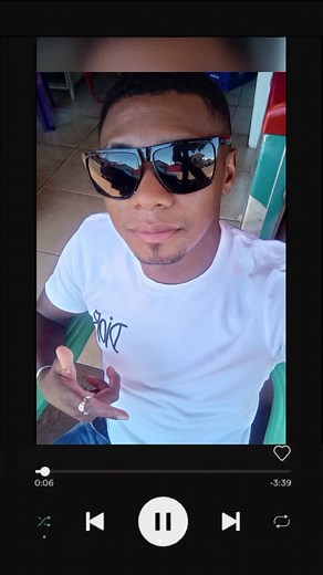 Os vídeos de adjan (@adjan015) com som original - adjan