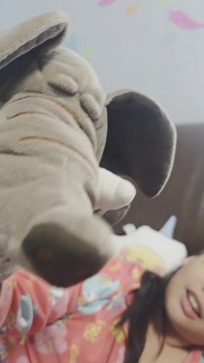 Emily can speak Thai too!! | Emily the Elephant