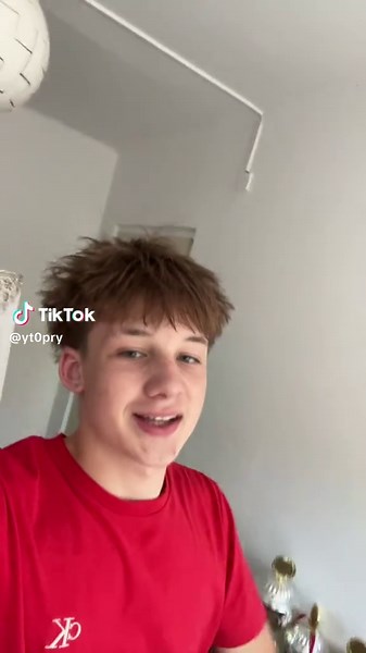 Posse Dance Clip: Quick TikTok Moves and Beat Sync