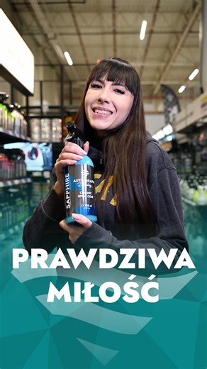 AUTO GRAPH Detailing on Instagram: "🇵🇱 To musi być miłość... 💖😁 Zestaw kosmetyków do auta od Auto Graph to walentynkowy must-have 🎁😍 Ty też zakochaj się w czystości 🚗✨ 🇬🇧 It must be love... 💖😁 A car care set from Auto Graph is a Valentine’s must-have 🎁😍 Fall for that fresh, clean finish 🚗✨ #detailing #carcare #automotive #autographdetailing #motoryzacja"