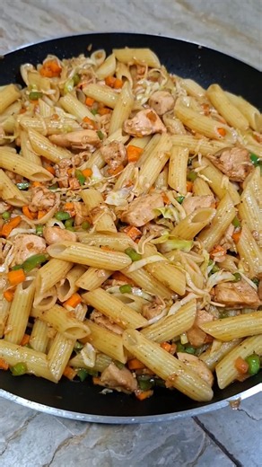 Easy penne pasta #easyrecipes #pastarecipe #cooking #dinnerideas #reelviral