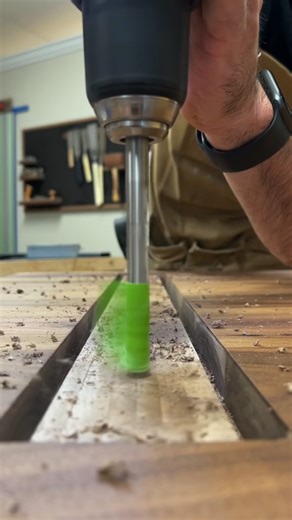 Threaded inserts are always 🤌🏻 #wood #woodworking #learnwithme #learnontiktok #diy #decor #threadedinserts #cchannel