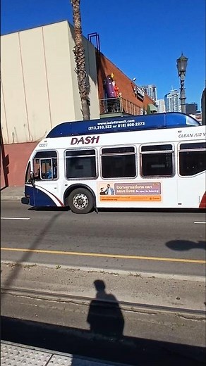 2013 LADOT Dash El Dorado National Axess BRT 35' 13327