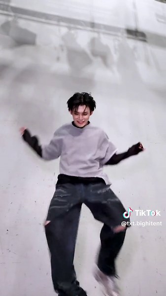 Yeonjun Dance Compilation - Music Bank Stage