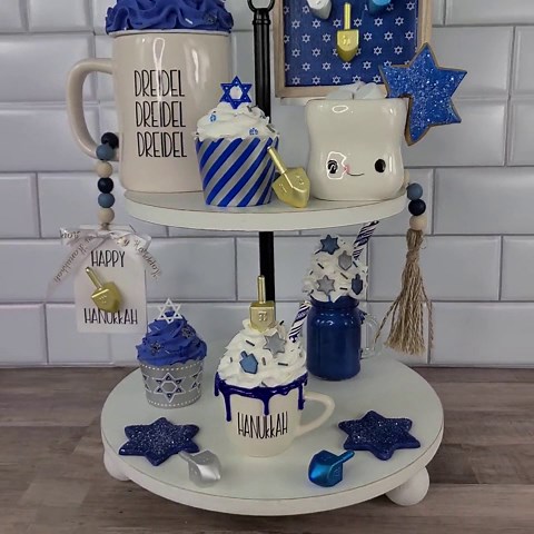 Hanukkah Dreidel Mug Topper – Faux Whipped Cream Holiday Decoration with Stars, Sprinkles & Dreidel Charm – Large or Mini – Handmade Fake Bake (Mug Not Included)