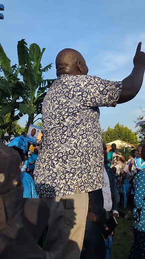 15K views · 618 reactions | Man knows gospel songs better than me  | Otelul Veggas Adams | Facebook