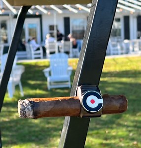 Cigar Holder with Built In Golf Ball Marker - Cigar Bandit