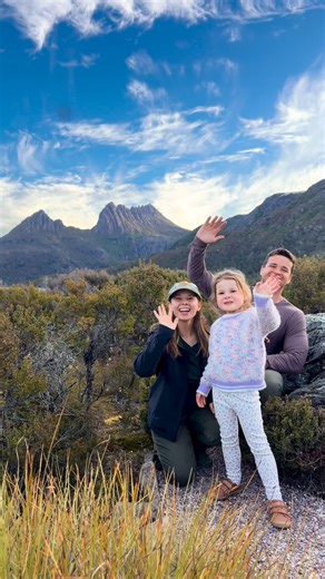 Bindi Irwin on Instagram: "2025 was a year of enormous growth and I’m forever grateful for every single moment I got to share with my family. ❤️"