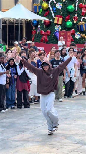 Exploring Memorable Moments with RIIZE