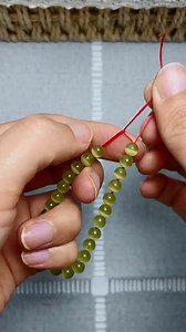 1.4M views · 8.2K reactions | Simple but sturdy bracelet tying instructions #diy #DIY #bracelet | Craft 1 Minute | Facebook