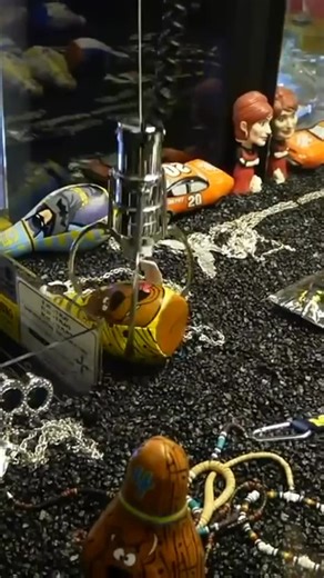 Crazy Claw Machine 🐶 | Carson Claws