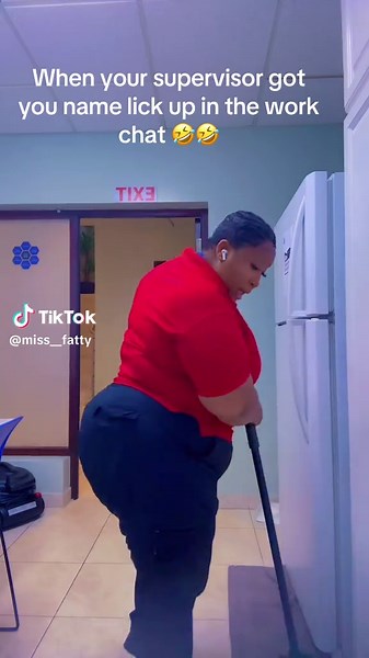 Funny Workplace Moments: Supervisor Chat Fails